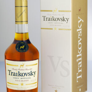 traikovsky wine brandy vs.jpg